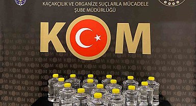 Bayburt'ta Roma dönemine ait 15 adet sikke ve 40 litre kaçak alkol ele geçirildi
