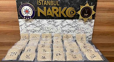 Baza altındaki valizden binlerce uyuşturucu hap çıktı