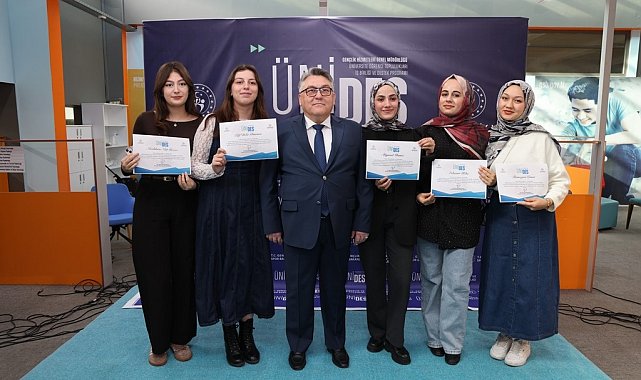 BEUN Öğrenci Topluluklarının ÜNİDES başarısı sertifika töreniyle taçlandırıldı