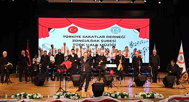 BEUN'da Türkiye Sakatlar Derneği Türk Halk Müziği Topluluğu'ndan Unutulmaz Konser