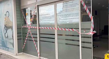 Beyoğlu'nda özel hastaneye ateş açıldı