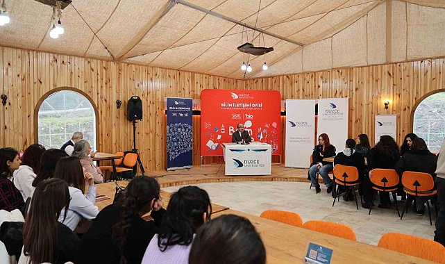 Bilim Kafe'de her yönüyle Mehmet Akif konuşuldu