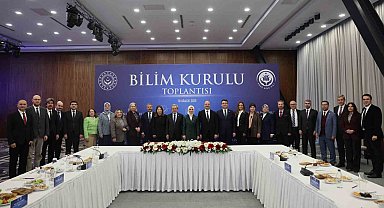 Bilim Kurulu toplantısı Rektör Hacımüftüoğlu'nun katılımıyla gerçekleştirildi; Bilim temelli sosyal politikalar vurgusu