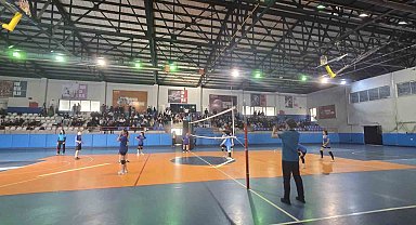 Bitlis'te 'Okul Sporları Voleybol İl Şampiyonası' başladı
