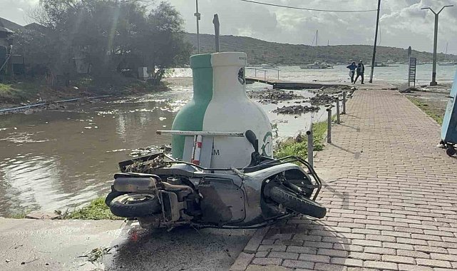Bodrum'da selin ardından fırtına: "Tekneler karaya oturdu, denizin rengi değişti"