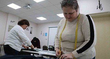 Bolu'da özel çocuklar eğitim alırken, anneleri el emeği ürünler üretiyor