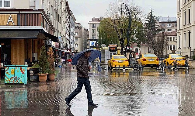 Bolu'da sağanak vatandaşlara zor anlar yaşattı
