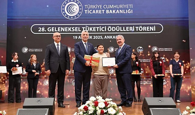 Bolu'yu temsil etti, bin 600 eser arasından Türkiye birincisi oldu