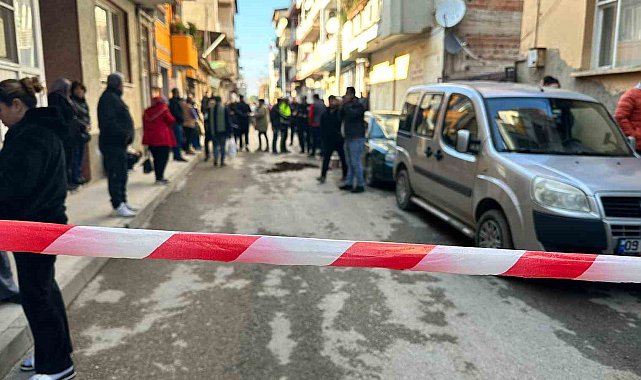 Boşanma aşamasındaki eşini sokak ortasında öldürdü