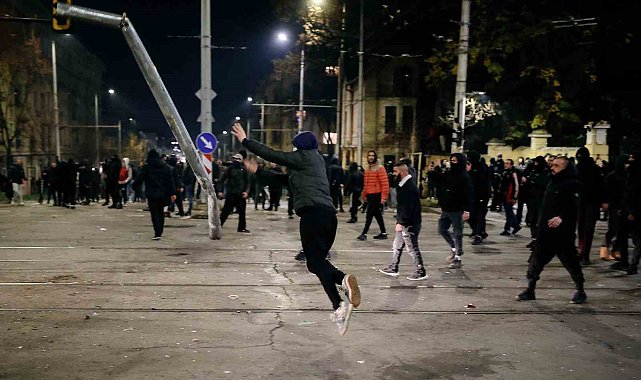Bulgaristan'daki hükümet karşıtı protestolarda gözaltı sayısı 71'e yükseldi