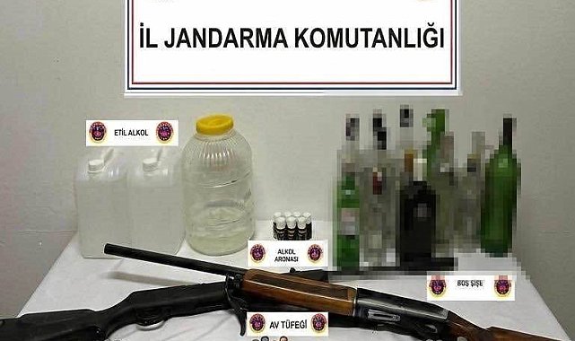 Burdur'da yeni yıl öncesi kaçak alkol ve silah ele geçirildi