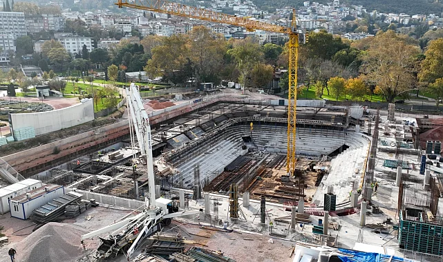 Bursa Atatürk Spor Salonu şekilleniyor