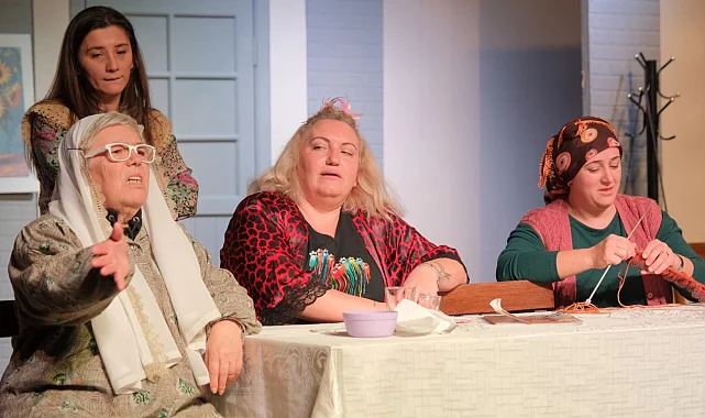 Bursa İnegöl'de 'Kadın Sığınağı'na gala gösterisi