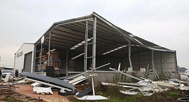 Bursa Nilüfer'de iki kaçak yapı daha yıkıldı