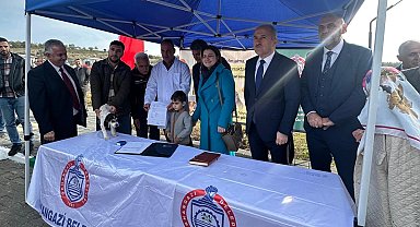 Bursa Orhangazi'ye Türkiye'nin en modern sokak hayvanları merkezi açıldı