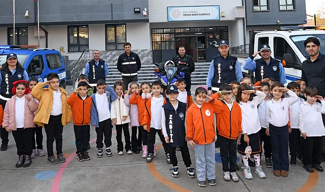 Bursa Osmangazi'de minikler zabıtanın görevlerini öğrendi