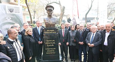 Bursa Osmangazi'de Şehit Kubilay Anıtı açıldı
