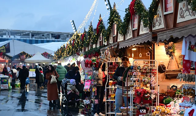 Bursa Osmangazi'de Yeni Yıl Festivali her yaştan vatandaşı buluşturuyor