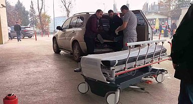 Bursa'da devrilen suntaların altında kalan işçi yaralandı