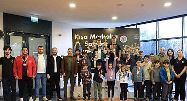 Büyükçekmece'de Kışa Merhaba Hızlı Satranç Turnuvası nefesleri kesti