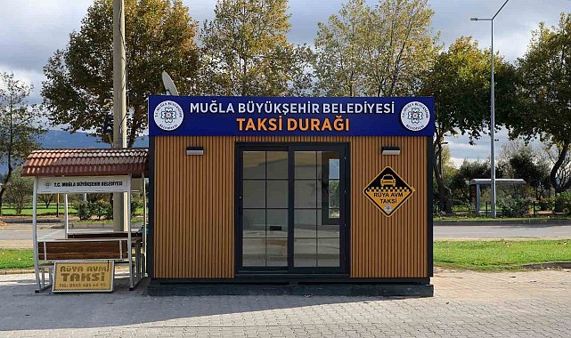 Büyükşehir kendi üretimi taksi duraklarını hizmete sunuyor