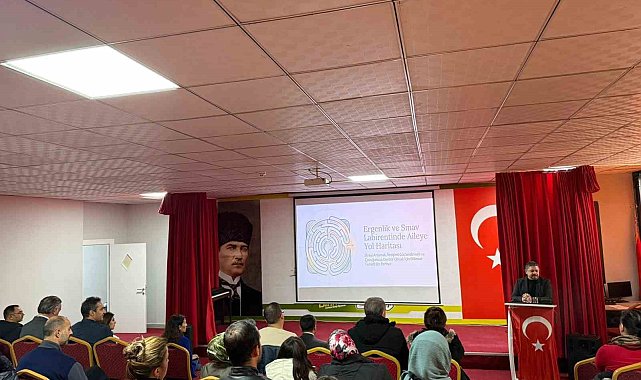 Çamlıca Koleji'nde "Aile ve Çocuk İletişimi" semineri