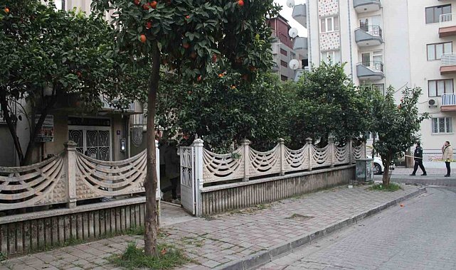 Çatıdan düşen genç hayatını kaybetti