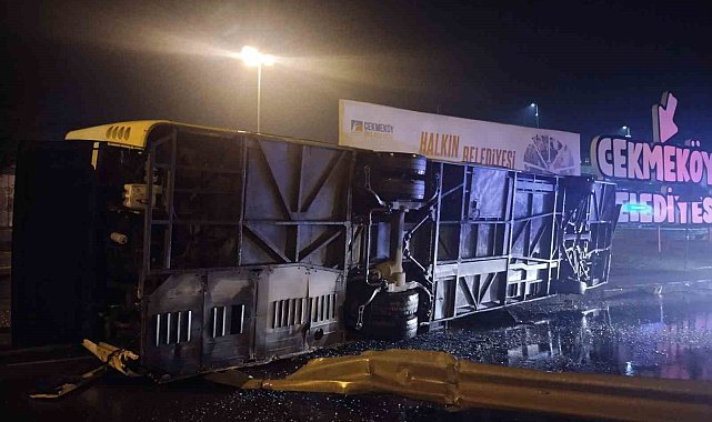 Çekmeköy'de kontrolden çıkan otobüs yan yattı