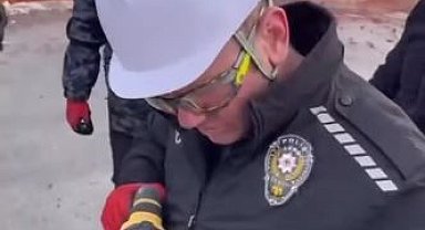 Çevik kuvvet polisine ''Enkazda Arama ve Kurtarma Temel Eğitimi''