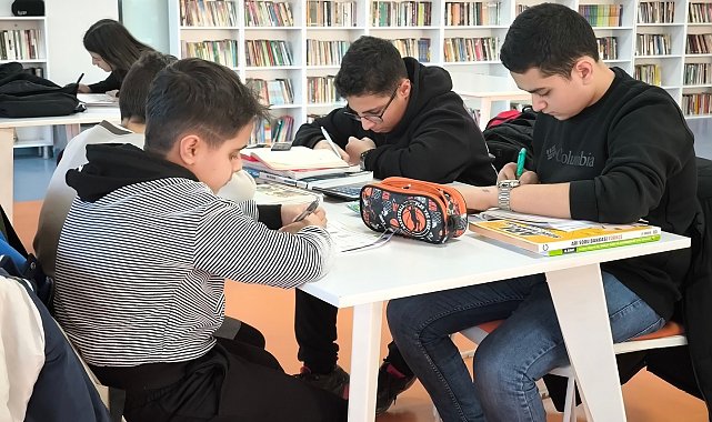 Çilesiz Kütüphanesi gençlerin buluşma noktası oldu