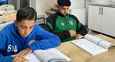Cizre'de genç sporcular saha ve kitap arasında köprü kuruyorlar