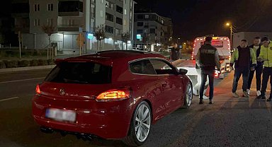 Çorlu'da abart egzozla gezen aracın sürücüsüne ceza kesildi