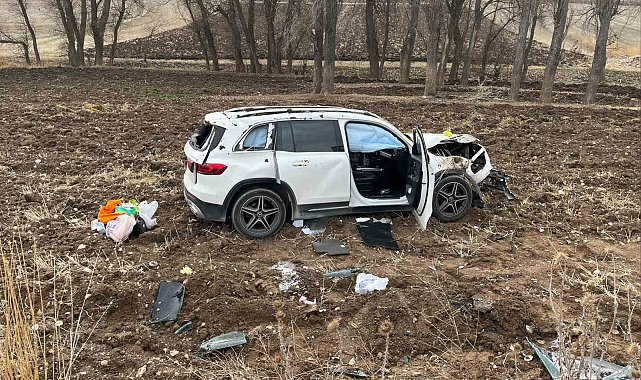 Çorum'da cip takla attı: 2 yaralı