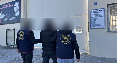 Çorum'da JASAT ekipleri 7 ayrı suçtan aranan firariyi yakaladı