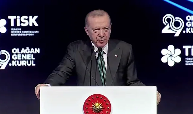 Cumhurbaşkanı Erdoğan: Eknomide büyüme sürüyor... İş dünyasına yeni müjdeler verdi