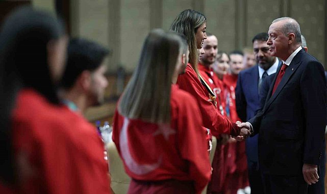 Cumhurbaşkanı Erdoğan: "Sporda da Türkiye Yüzyılı hedeflerimize ulaşmak için büyük bir çaba harcıyoruz"