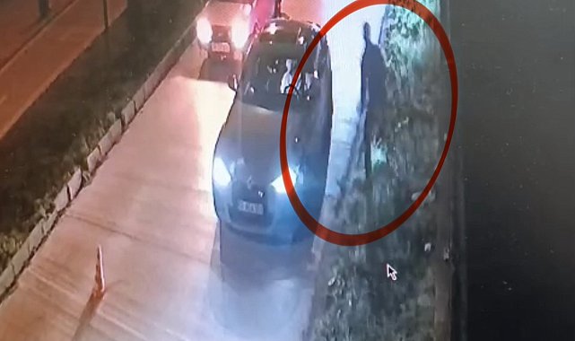 Dehşet saçan aracın polise çarpma anı kameraya yansıdı