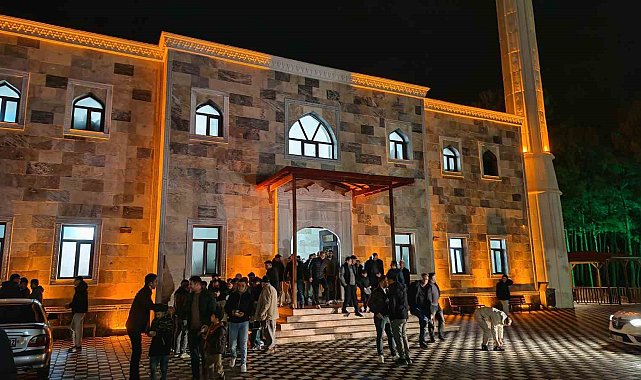 Demirci'de Regaip Kandili dualarla idrak edildi