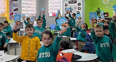 Demirkent TOKİ Ortaokulu'nda "Kitapla Büyüyen Aile" Projesinin ikinci buluşması gerçekleştirildi