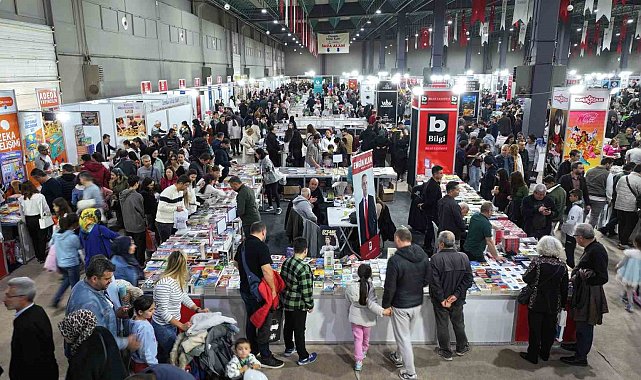 Denizli Kitap Fuarı ziyaretçi akınına uğruyor