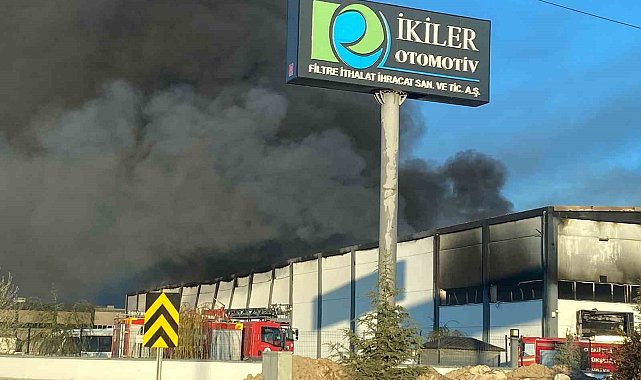 Denizli'de filtre fabrikasını alevler sardı