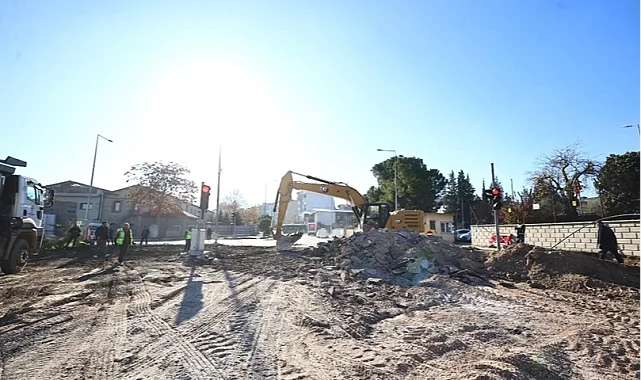 Denizli'de Çal Caddesi baştan aşağı yenileniyor