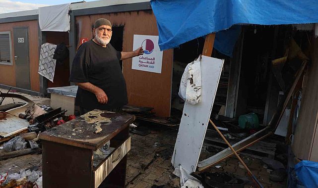 Depremzede yaşlı çiftin yaşadığı konteyner yanarak küle döndü