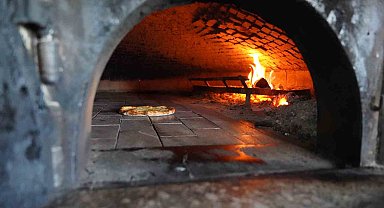 Derepazarı Pidesi nesilden nesile aktarılıyor