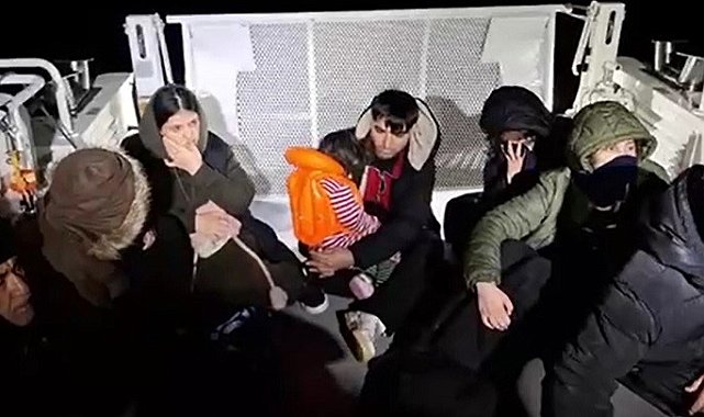 Didim açıklarında 29 düzensiz göçmen kurtarıldı