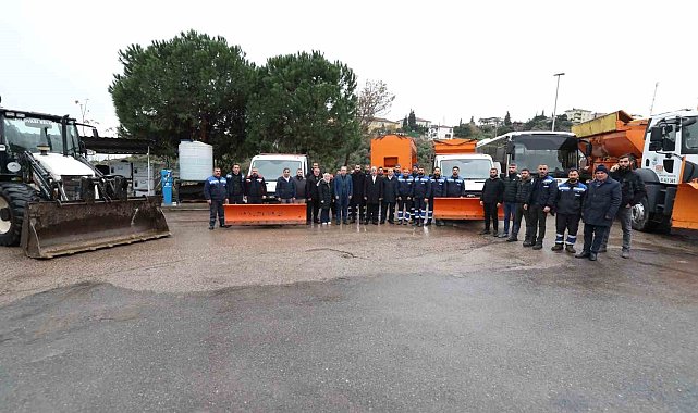 Dilovası Belediyesi karla mücadelede hazır kıta