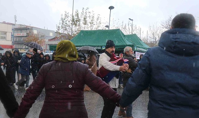 Dolu yağışı horona engel olmadı
