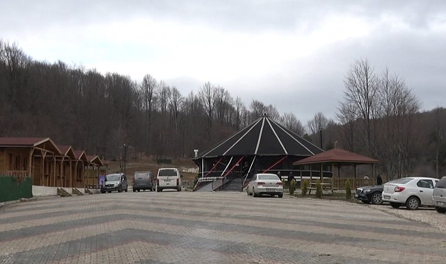 Domaniç'te 'Çadır Restorant'a ilgi