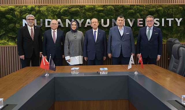 Dr. Özkul'dan Mudanya Üniversitesi'nde 'hayat' dersi