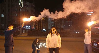 Dünya şampiyonu Asuman'a memleketinde coşkulu karşılama